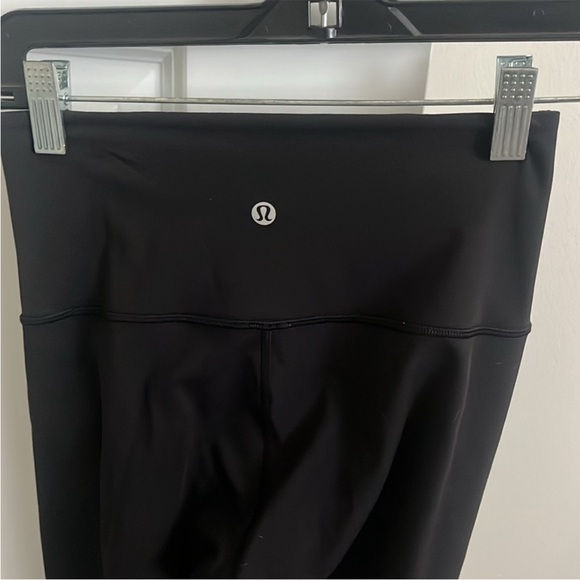 Lululemon Wunder Under Size 4 - Picture 6 of 6